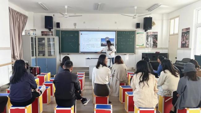 创维光电荣获DIC AWARD 2022商显应用创新金奖 创维光电荣获DIC AWARD 2022商显应用创新金奖