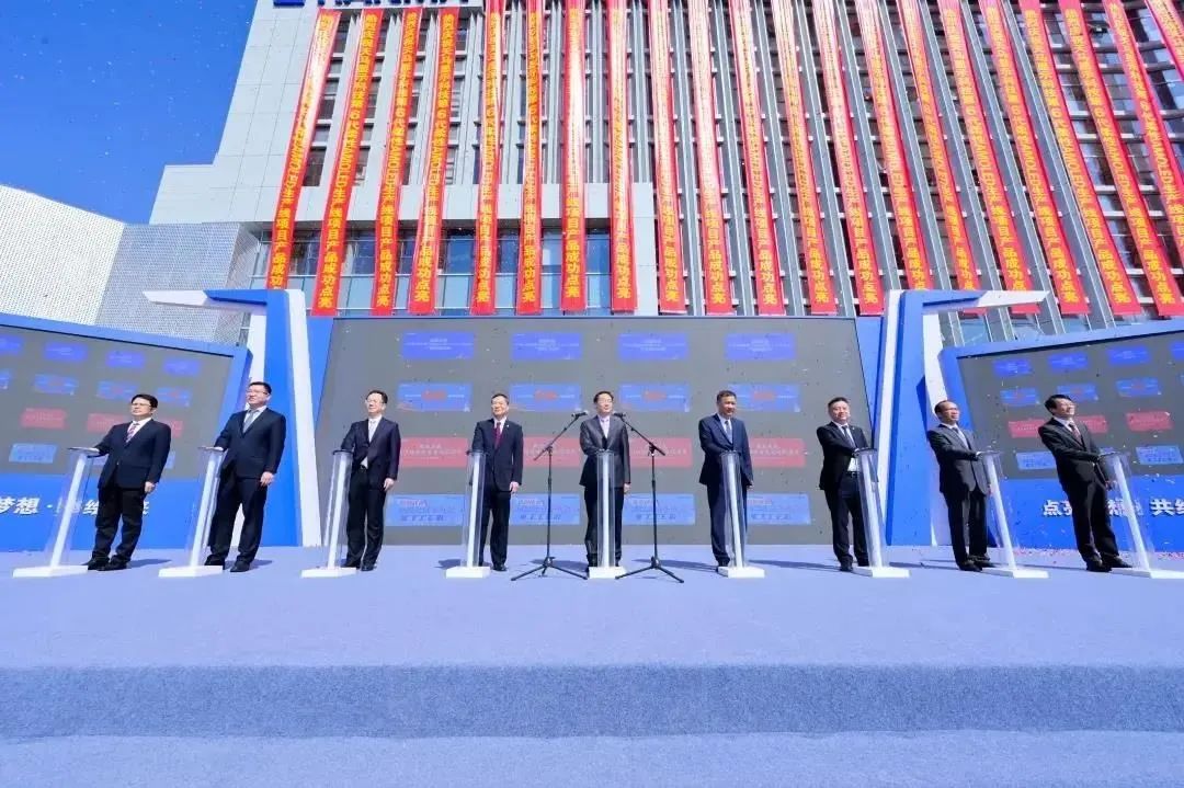 十多个项目落地，2022年新型显示投资流向这些领域！