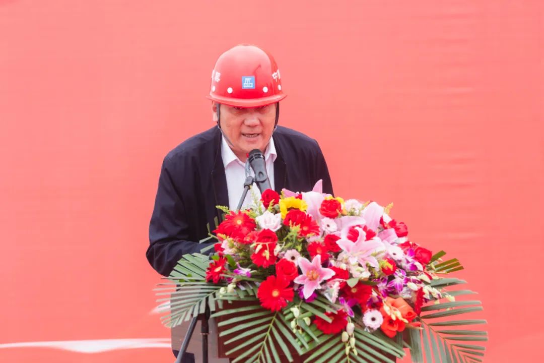 荣耀封顶，再创辉煌！强力巨彩LED显示屏产业园二期主楼喜封金顶！