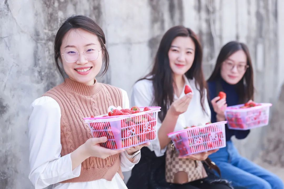 凝聚“她”力量 闪耀“她”风采 利亚德致敬每个闪光的你