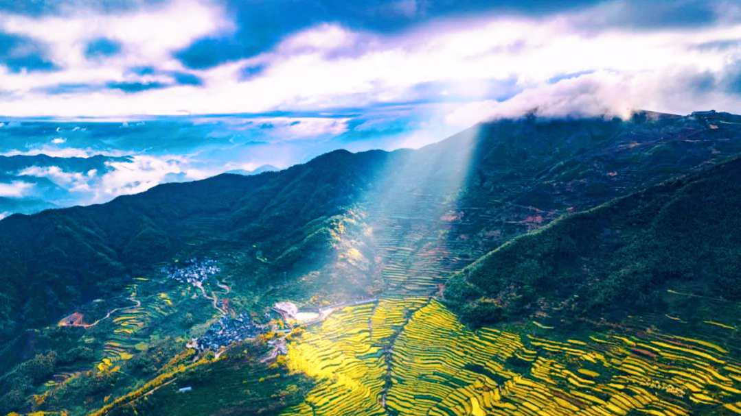 盛夏邀约覆卮山，欣赏月光梯田AR虚拟幻界元宇宙新文旅啦！！！