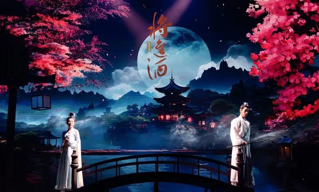 “摆烂”、“演唱会不唱歌”的伍佰？舞台背后的LED大屏可不“摆烂”