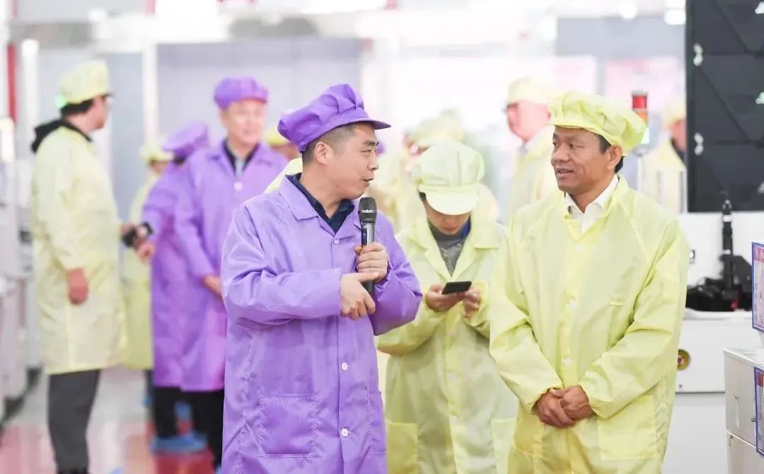 投资山西·三大经济圈全媒体记者山西行——新华网等多家媒体齐聚高科，探访山西高科LED高质量发展