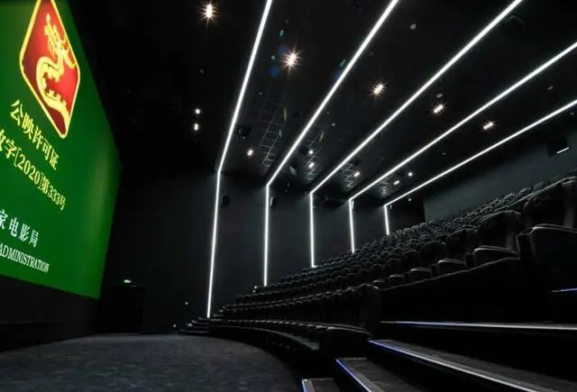 《哥斯拉大战金刚Ⅱ》火热上映，LED电影屏凭何成为大片专业户？