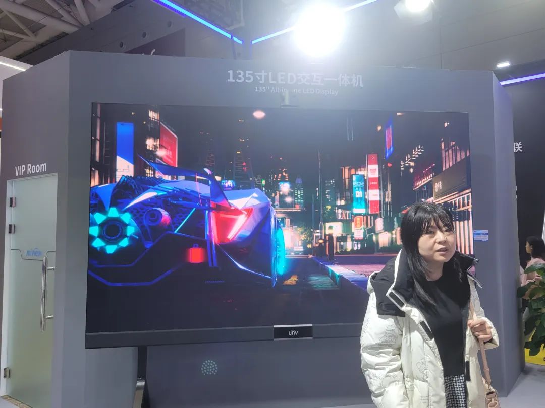 "屏"定未来！直击ISLE 2025，解码下一代显示技术DNA！