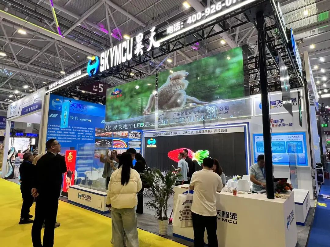 "屏"定未来！直击ISLE 2025，解码下一代显示技术DNA！