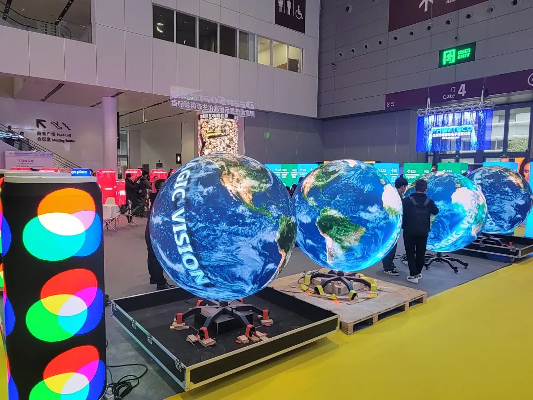 "屏"定未来！直击ISLE 2025，解码下一代显示技术DNA！