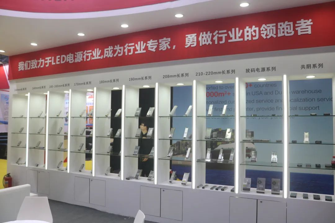 "屏"定未来！直击ISLE 2025，解码下一代显示技术DNA！