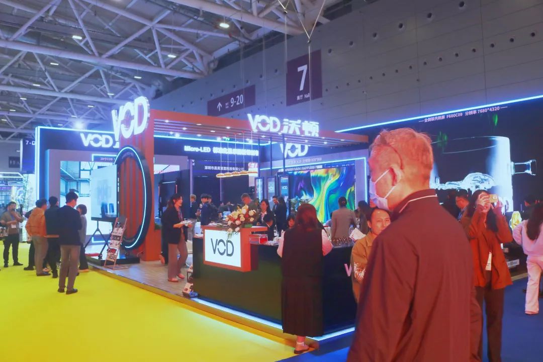 "屏"定未来！直击ISLE 2025，解码下一代显示技术DNA！