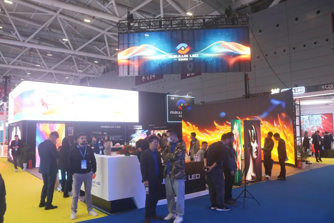 "屏"定未来！直击ISLE 2025，解码下一代显示技术DNA！