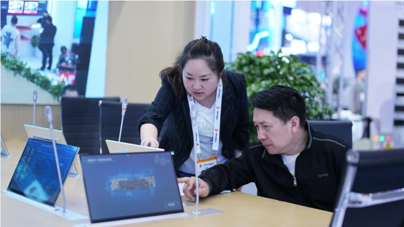 擘画光显新跃迁 | 海佳集团双品牌闪耀北京InfoComm China 2025