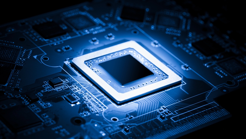 从驱动IC供需看LED显示屏行业  2025年产能布局与库存周期变化