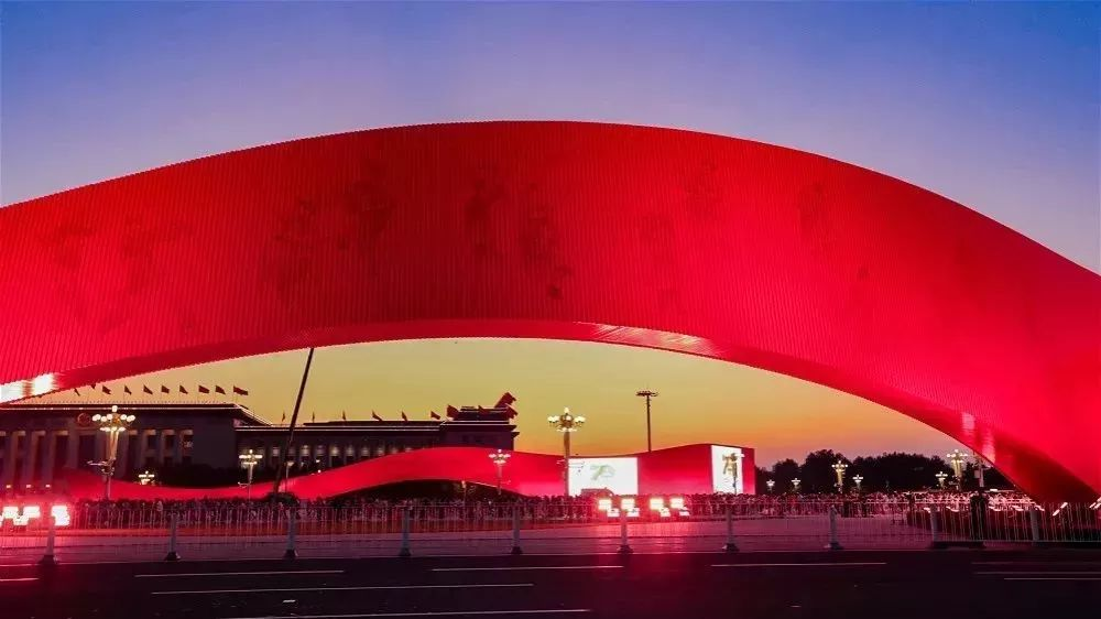 从奥运会到阅兵场：LED 显示屏如何成为大国仪式的“光影语言”