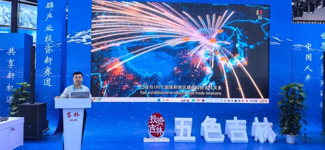 希达电子亮相第二十五届厦门投洽会,MIP Micro LED显示屏引领显示技术新潮流 希达电子亮相第二十五届厦门投洽会,MIP Micro LED显示屏引领显示技术新潮流