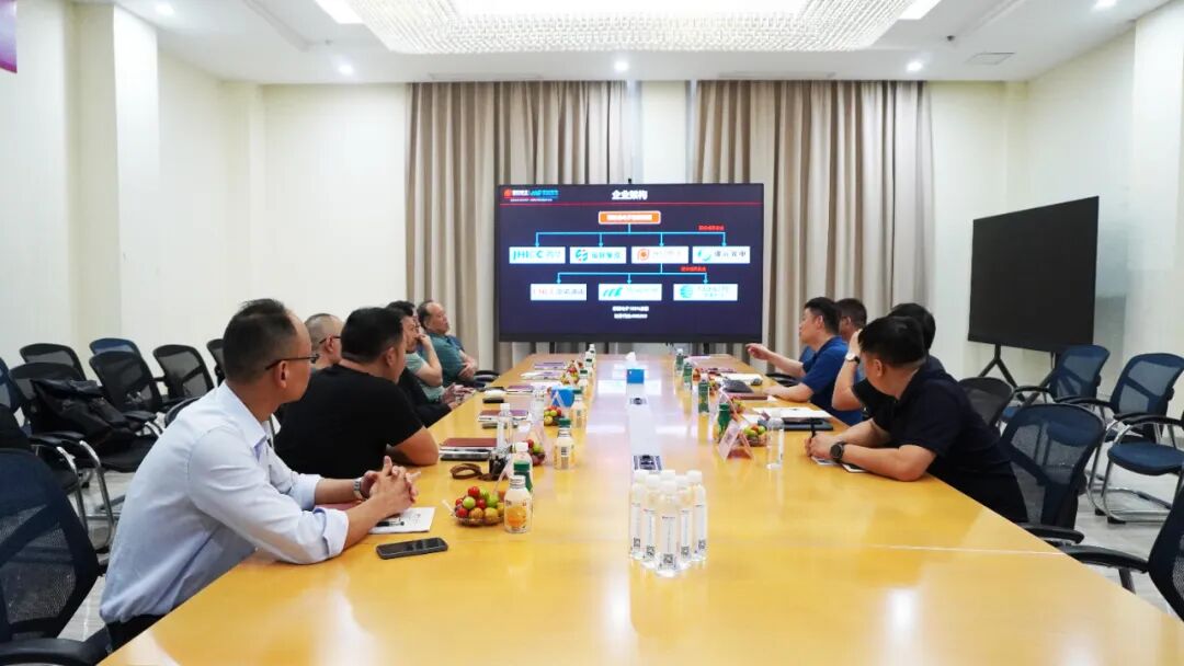 迈锐光电与神州数码合作签约仪式，共建智能显示新生态