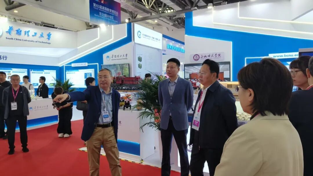 开学季，希达电子以智慧显示与健康照明，陪伴师生温暖启程！