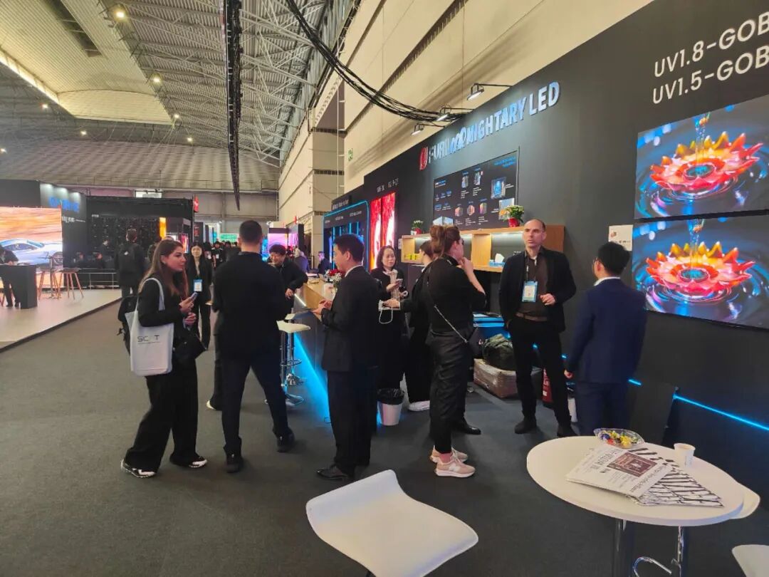 点亮世界，创造精彩：迈锐光电的品牌进化之路