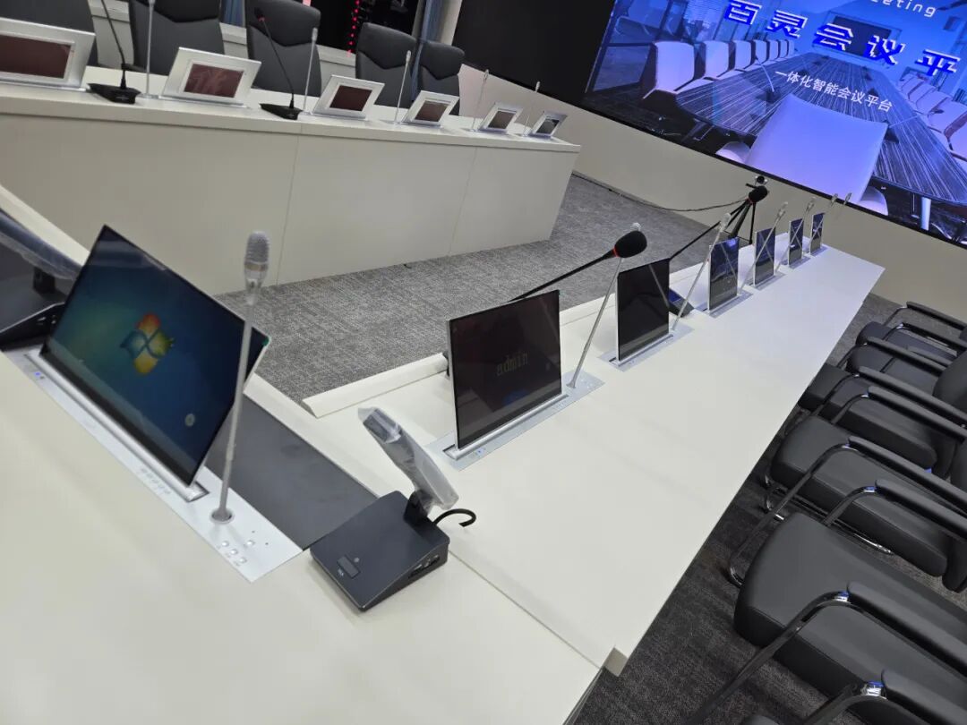 秩序归拢 · 赋能协同:小鸟科技携手平顶山市新华区城市运行指挥中心技术升级 秩序归拢 · 赋能协同:小鸟科技携手平顶山市新华区城市运行指挥中心技术升级