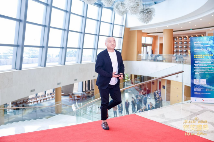 易视达电源荣膺“十佳智慧系统与电源解决方案品牌”称号