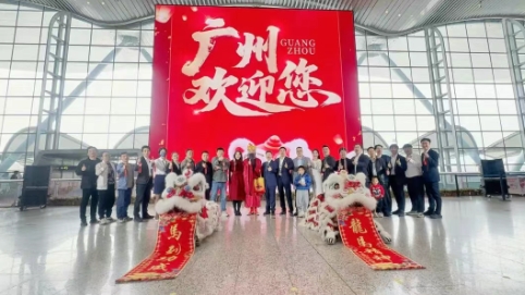 利亚德携手白云机场，打造全球最大航站楼裸眼3D大屏