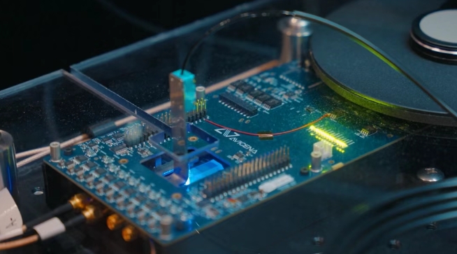 AI算力狂飙的下一站：MicroLED CPO