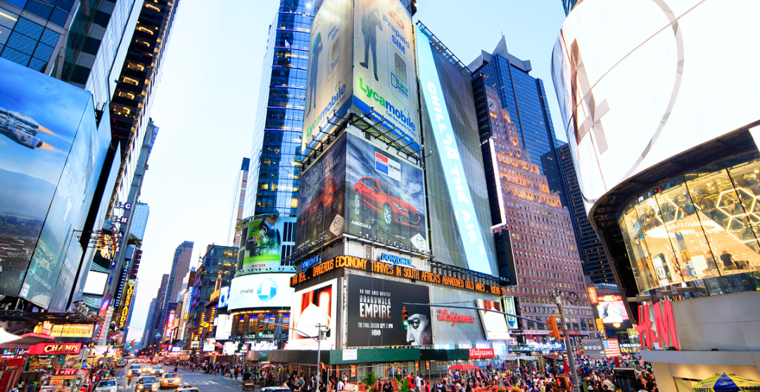 增速10%+，剑指350亿！未来五年室外彩色LED屏的增长引擎与新增长点