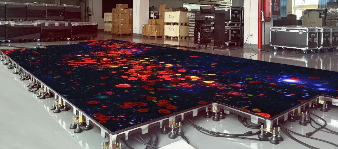 鼎力显示 LED 地砖屏｜全视角方案加持，360° 无死角解锁沉浸式地面视觉新体验