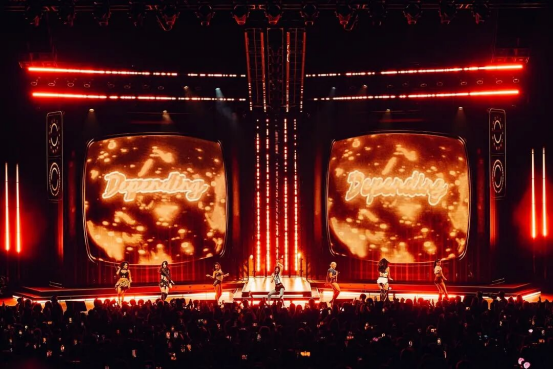 从苏超到全球演唱会刷屏：一块LED屏，如何引爆两大黄金赛道？