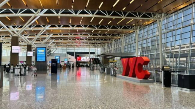 千万人潮，一屏尽览：联建光电助力卡尔加里国际机场交通枢纽新体验