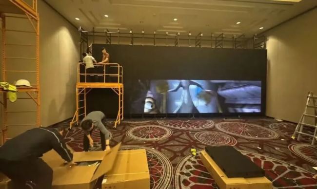 全球首个CTP1.5.0认证HDR LED电影屏亮相CinemaCon，洛普团队30个小时连轴转，4K全透声电影屏完美绽放