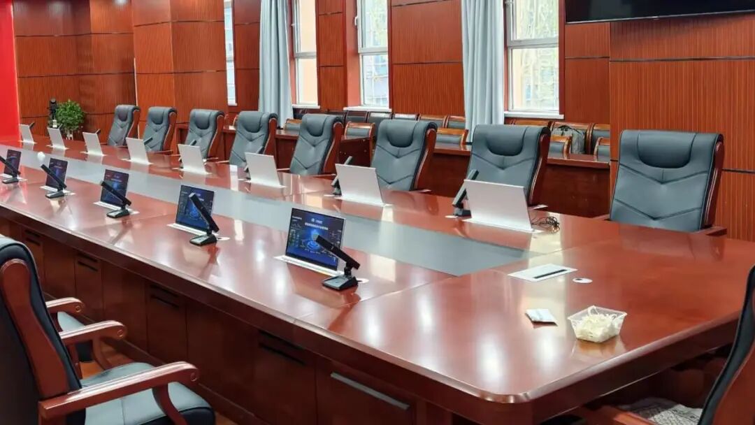 从“纸”到“智”的跨越：海格睿智慧会议解决方案革新边疆会议全链路体验