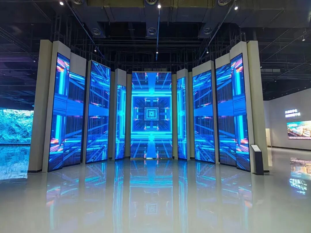 价格战退潮，价值战登场：LED小间距行业竞争逻辑重构