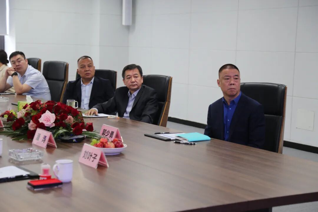 聚势共赢 智显未来 | GQY视讯、音王电声、维示商显三方企业携手 共建宁波晶映影王显示科技有限公司